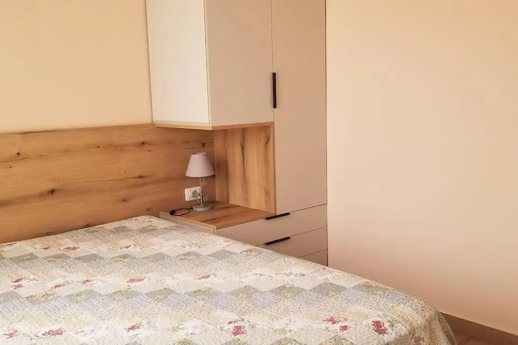 Flower Apartment Tirana Albania