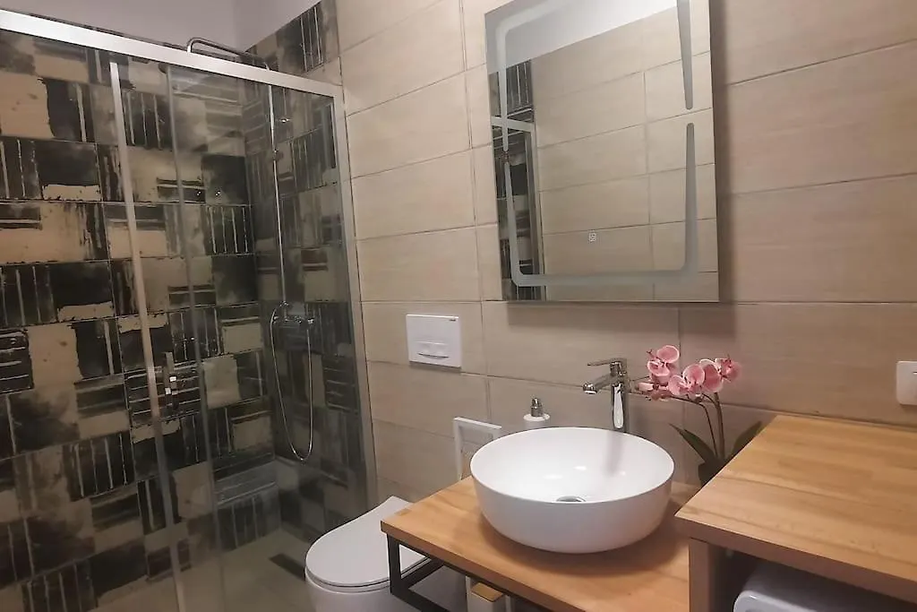 Flower Apartment Tirana