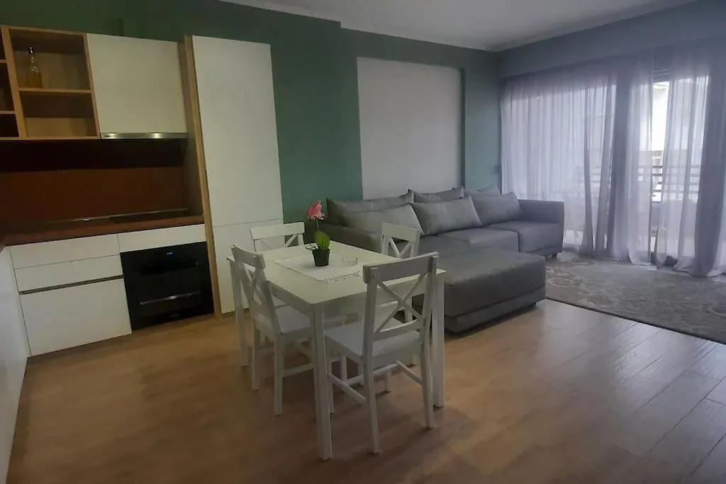 Flower Apartment Tirana